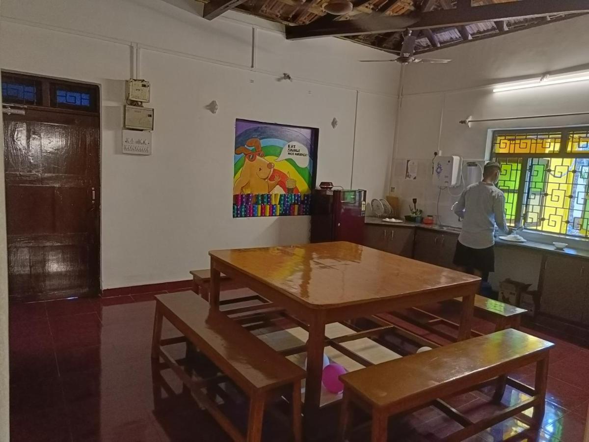 Bunknbrew Hostel Palolem Bagian luar foto